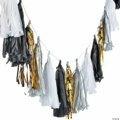 Deals 👏 Black & White Tassel Garland 💯